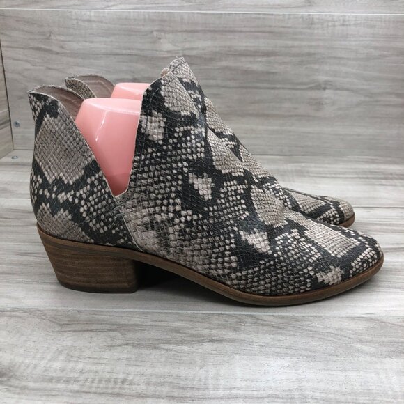 Dolce Vita Ankle Boots Womens 8.5 Snake Skin Print Leather Slip On Booties - Picture 1 of 11